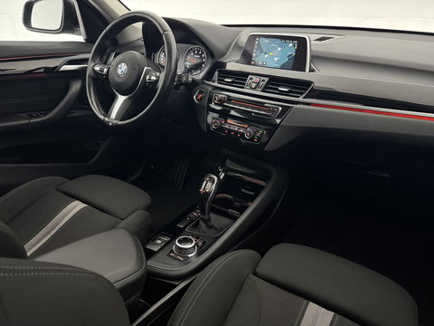 BMW X1 sDrive20i M-Sport | Pano | Camera | Sfeer | Trekh. | Stoelverw. | Keyless | Cruise