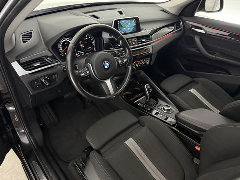 BMW X1 sDrive20i M-Sport | Pano | Camera | Sfeer | Trekh. | Stoelverw. | Keyless | Cruise