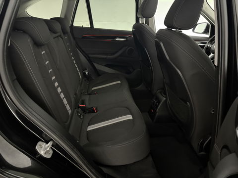 BMW X1 sDrive20i M-Sport | Pano | Camera | Sfeer | Trekh. | Stoelverw. | Keyless | Cruise