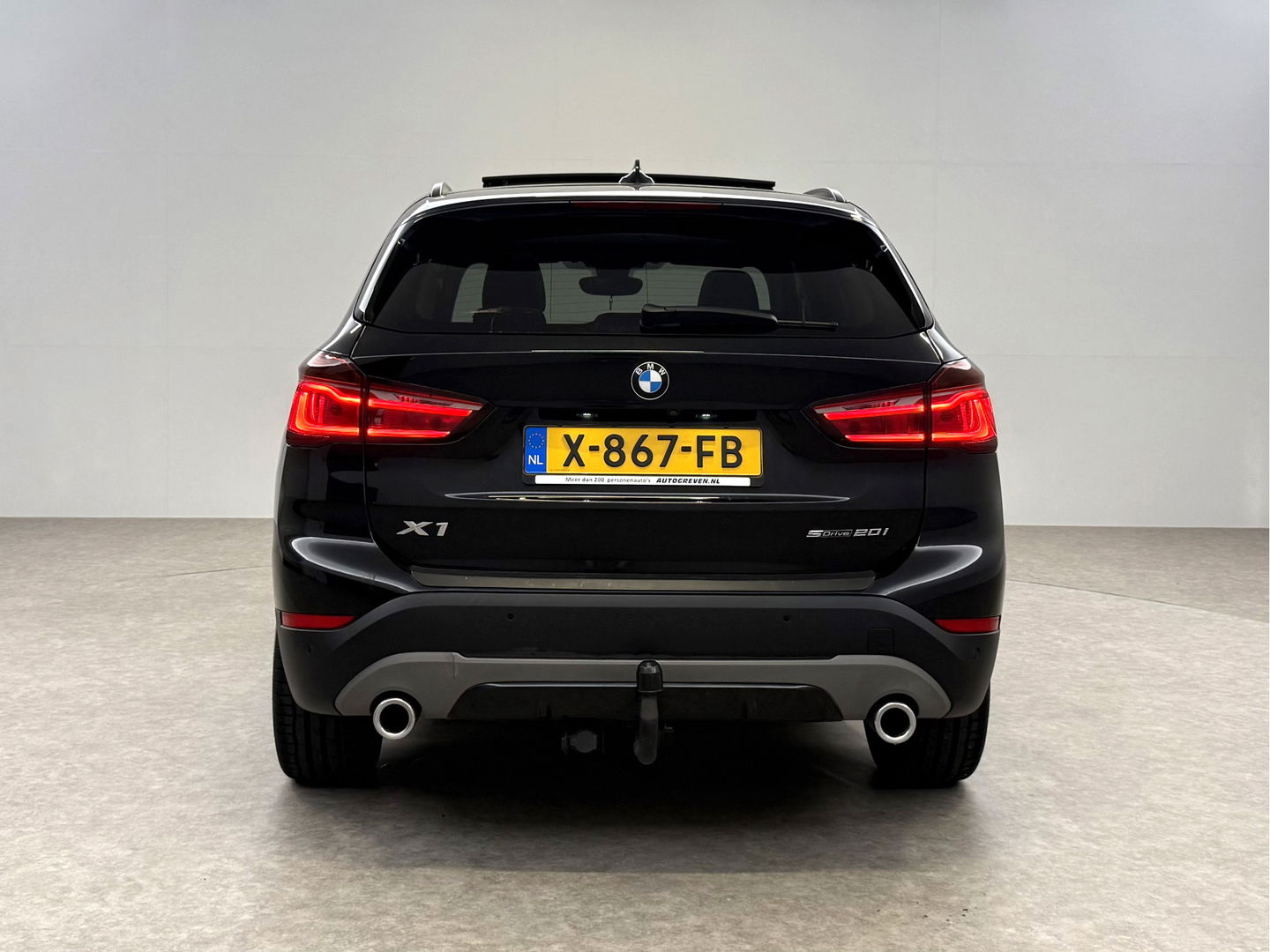 BMW X1 sDrive20i M-Sport | Pano | Camera | Sfeer | Trekh. | Stoelverw. | Keyless | Cruise