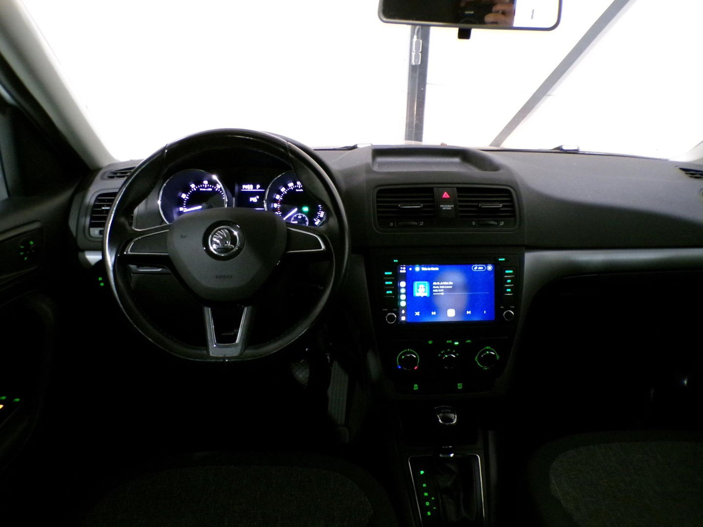 Škoda Yeti 1.2 TSI DSG Active "Automaat" Apple-Carplay Android-Auto Navigatie Bluetooth Airco Parkeersensoren "Dealer onderhouden"