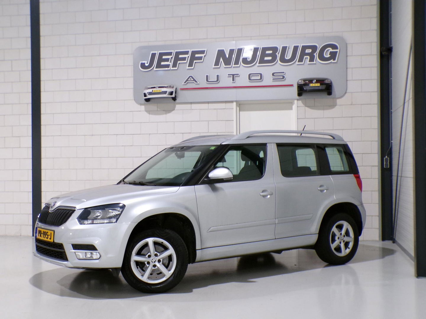 Škoda Yeti 1.2 TSI DSG Active "Automaat" Apple-Carplay Android-Auto Navigatie Bluetooth Airco Parkeersensoren "Dealer onderhouden"