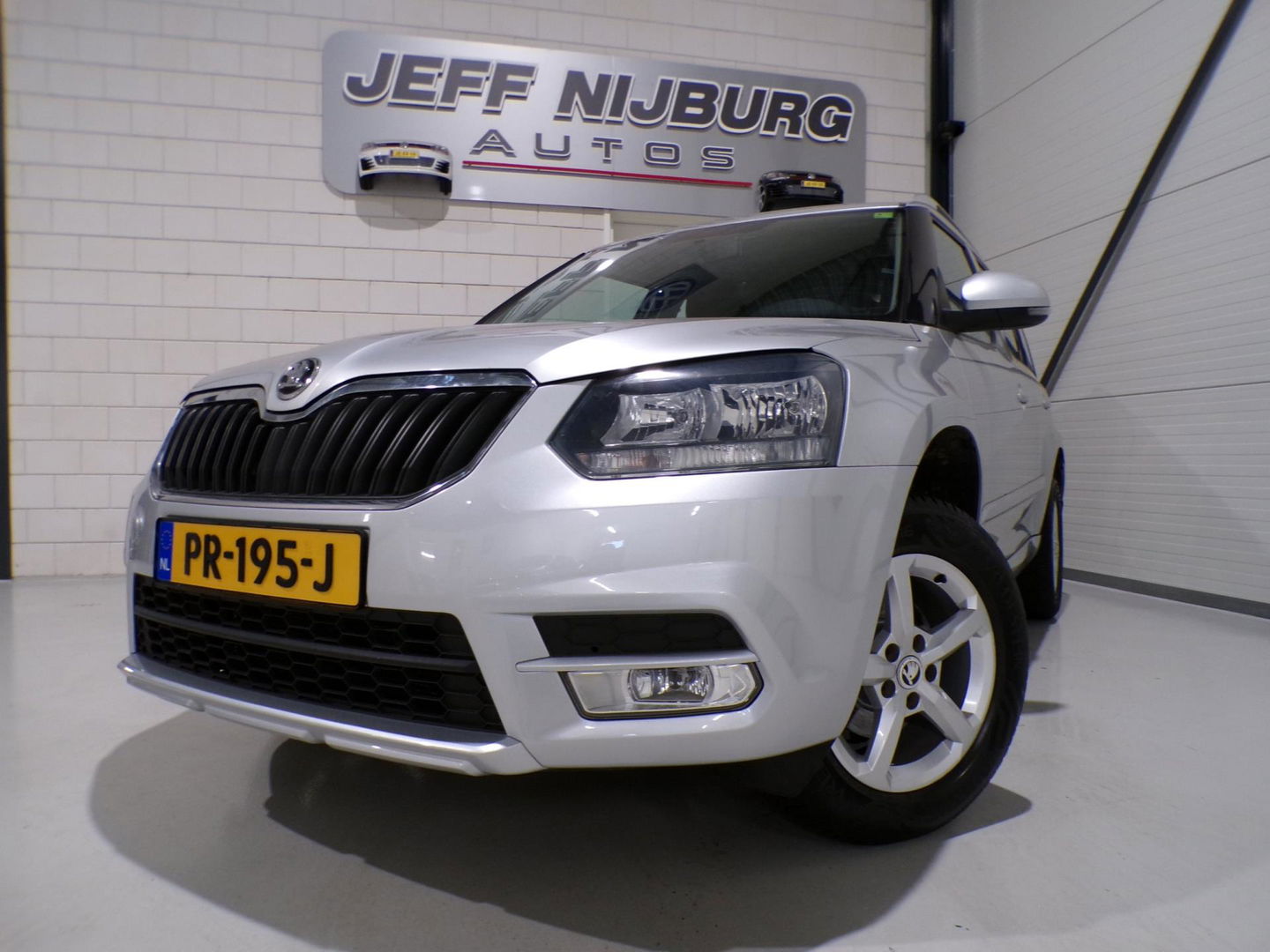 Škoda Yeti 1.2 TSI DSG Active "Automaat" Apple-Carplay Android-Auto Navigatie Bluetooth Airco Parkeersensoren "Dealer onderhouden"