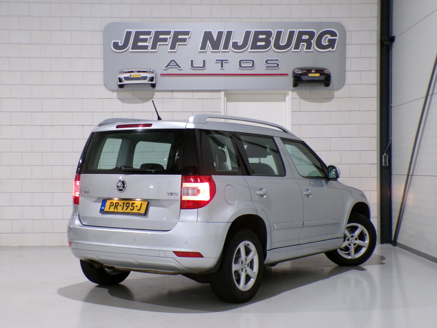 Škoda Yeti 1.2 TSI DSG Active "Automaat" Apple-Carplay Android-Auto Navigatie Bluetooth Airco Parkeersensoren "Dealer onderhouden"