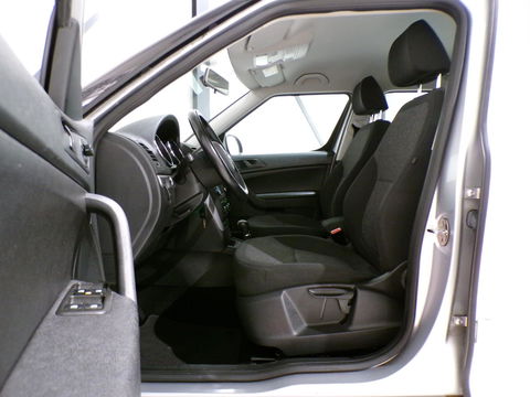 Škoda Yeti 1.2 TSI DSG Active "Automaat" Apple-Carplay Android-Auto Navigatie Bluetooth Airco Parkeersensoren "Dealer onderhouden"