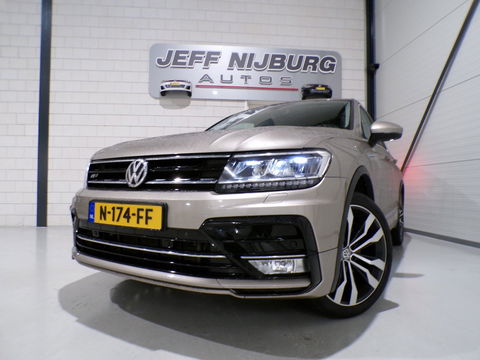 Volkswagen Tiguan 2.0 TSI DSG 220PK 4Motion Highline R-Line "Automaat" Full-LED Trekhaak Apple-Carplay Dynaudio Virtual Stoelverw.