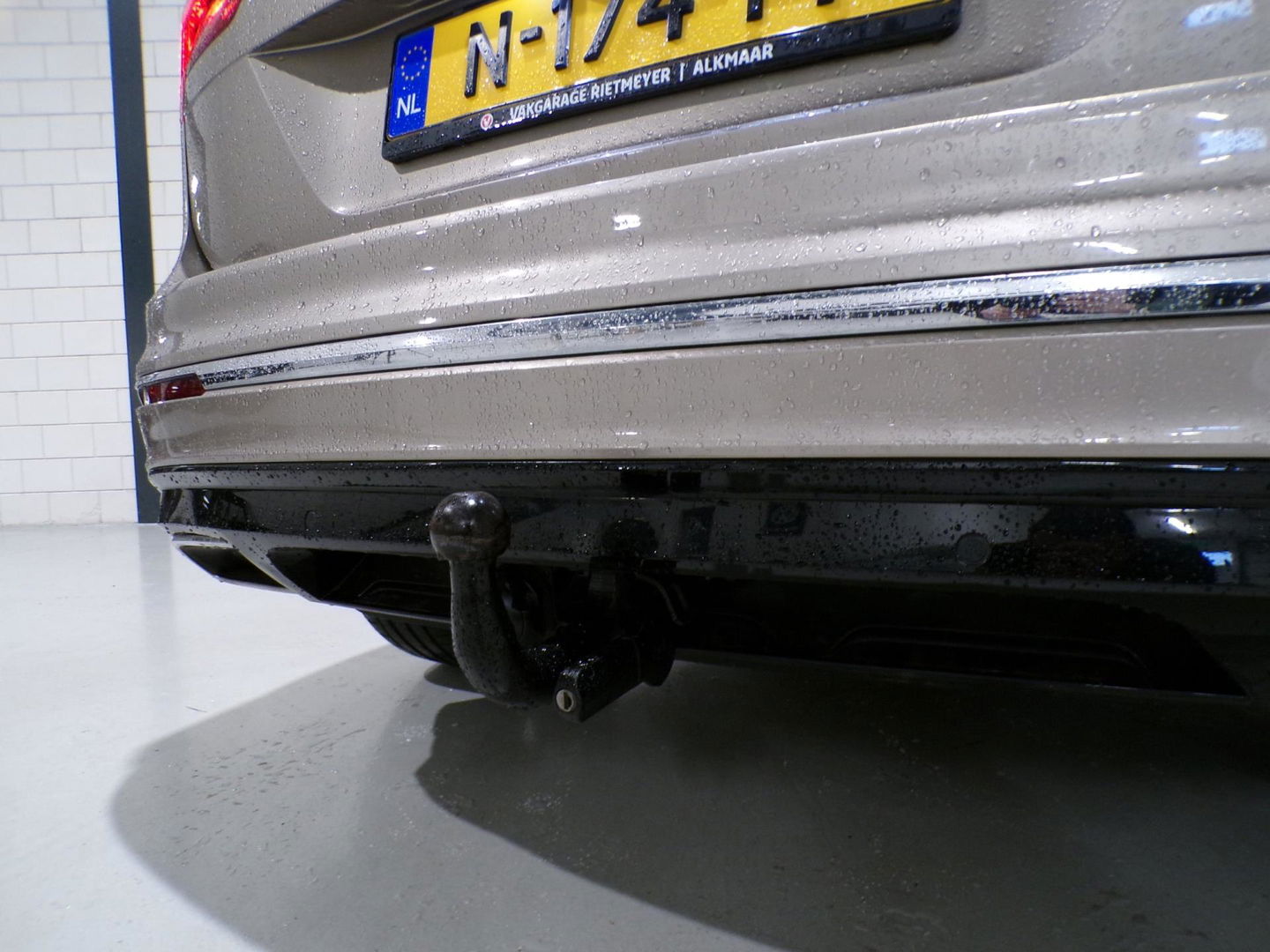 Volkswagen Tiguan 2.0 TSI DSG 220PK 4Motion Highline R-Line "Automaat" Full-LED Trekhaak Apple-Carplay Dynaudio Virtual Stoelverw.