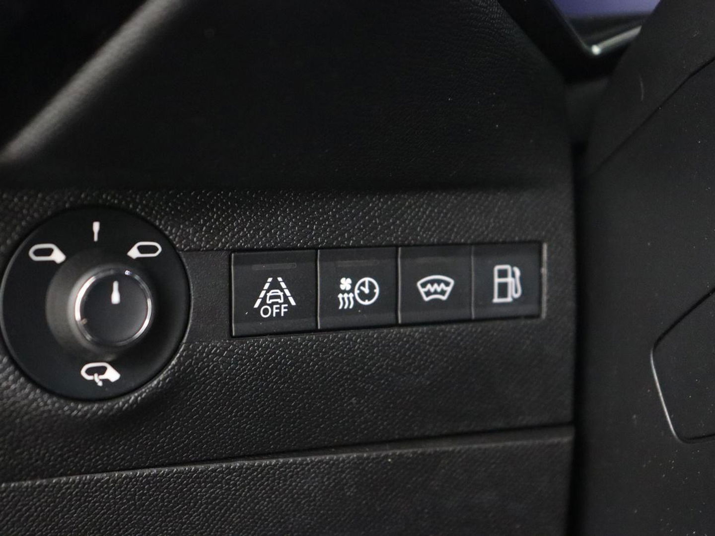 DS 7 Crossback E-Tense Performance Line | Stoelverwarming | Adaptive cruise | Alcantara | Keyless | Full LED | Carplay | Navigatie | Memory | Digital Cockpit | Dodehoek detectie | DAB | Getint glas | PHEV | Plug In