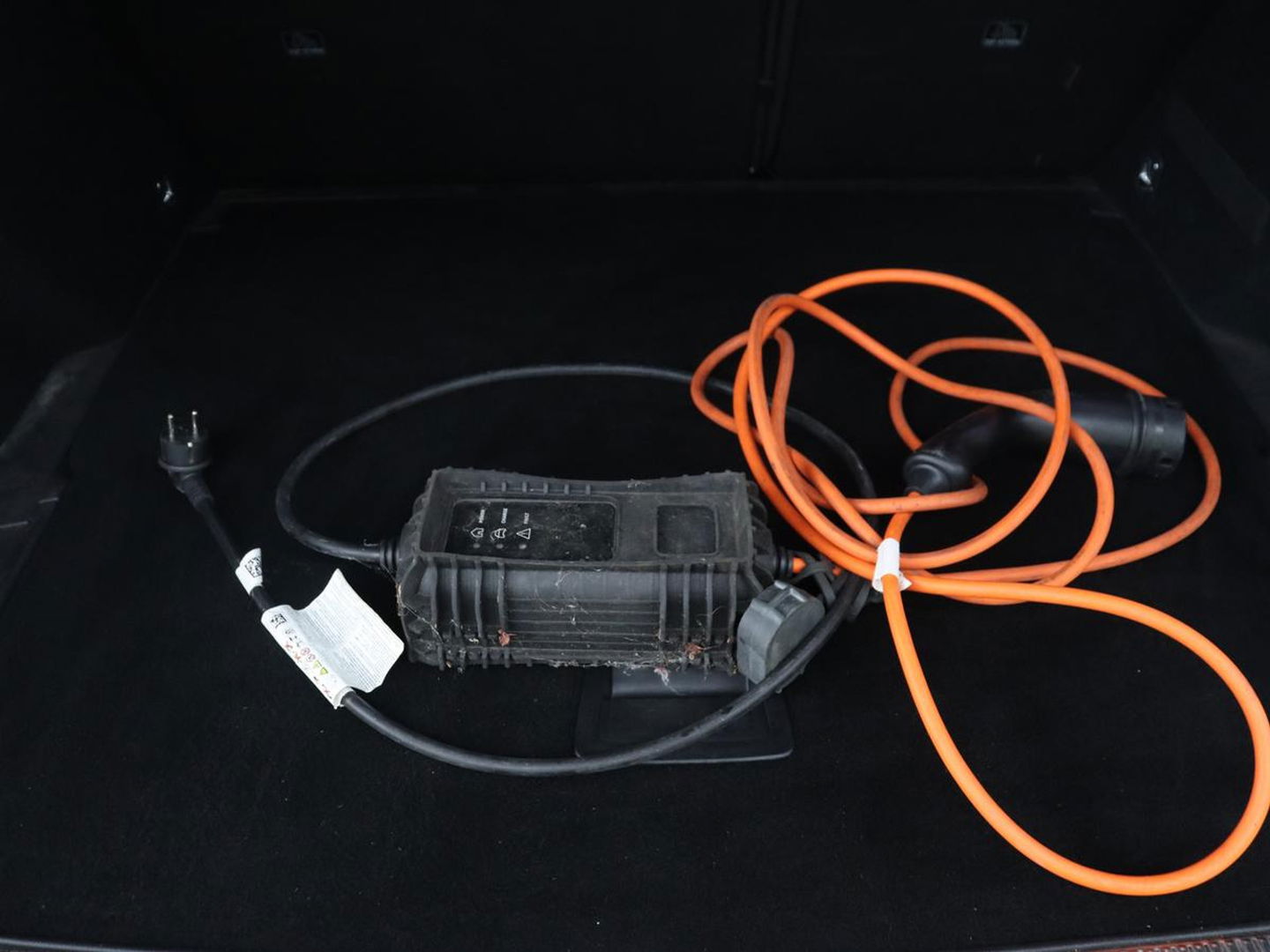 DS 7 Crossback E-Tense Performance Line | Stoelverwarming | Adaptive cruise | Alcantara | Keyless | Full LED | Carplay | Navigatie | Memory | Digital Cockpit | Dodehoek detectie | DAB | Getint glas | PHEV | Plug In