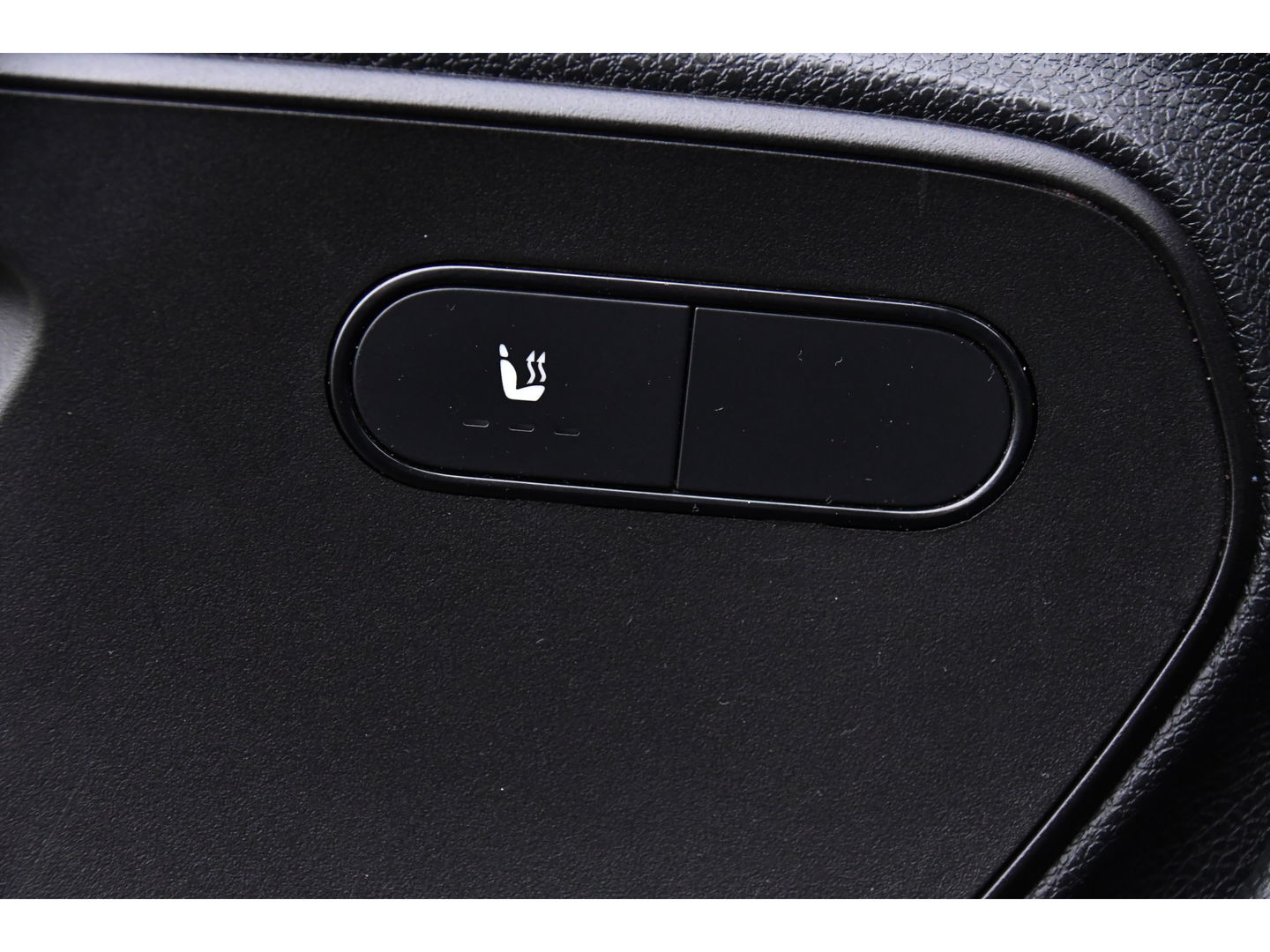 Mercedes-Benz Sprinter 317 1.9 CDI L2H2 RWD PB Edition Camera, Carplay, LED, Leder, Carplay, 170pk, 10,5'' Mbux, 3500kg, Trekhaak, Stoelverwarming, Automaat, Sensoren, Uniek!