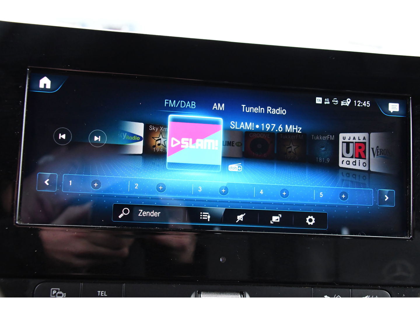 Mercedes-Benz Sprinter 317 1.9 CDI L2H2 RWD PB Edition Camera, Carplay, LED, Leder, Carplay, 170pk, 10,5'' Mbux, 3500kg, Trekhaak, Stoelverwarming, Automaat, Sensoren, Uniek!