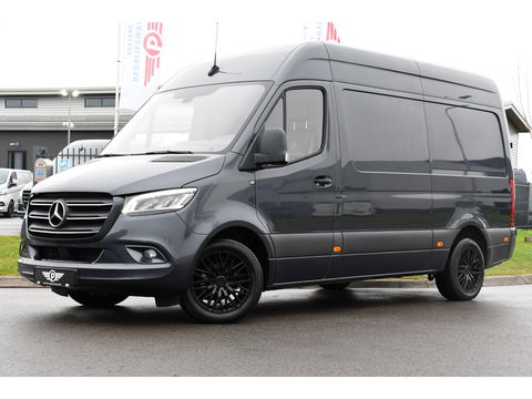 Mercedes-Benz Sprinter 317 1.9 CDI L2H2 RWD PB Edition Camera, Carplay, LED, Leder, Carplay, 170pk, 10,5'' Mbux, 3500kg, Trekhaak, Stoelverwarming, Automaat, Sensoren, Uniek!