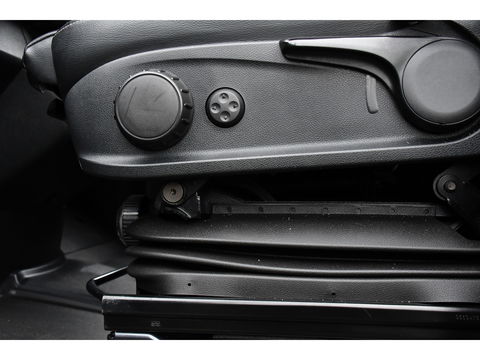 Mercedes-Benz Sprinter 317 1.9 CDI L2H2 RWD PB Edition Camera, Carplay, LED, Leder, Carplay, 170pk, 10,5'' Mbux, 3500kg, Trekhaak, Stoelverwarming, Automaat, Sensoren, Uniek!