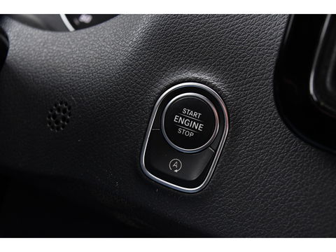 Mercedes-Benz Sprinter 317 1.9 CDI L2H2 RWD PB Edition Camera, Carplay, LED, Leder, Carplay, 170pk, 10,5'' Mbux, 3500kg, Trekhaak, Stoelverwarming, Automaat, Sensoren, Uniek!