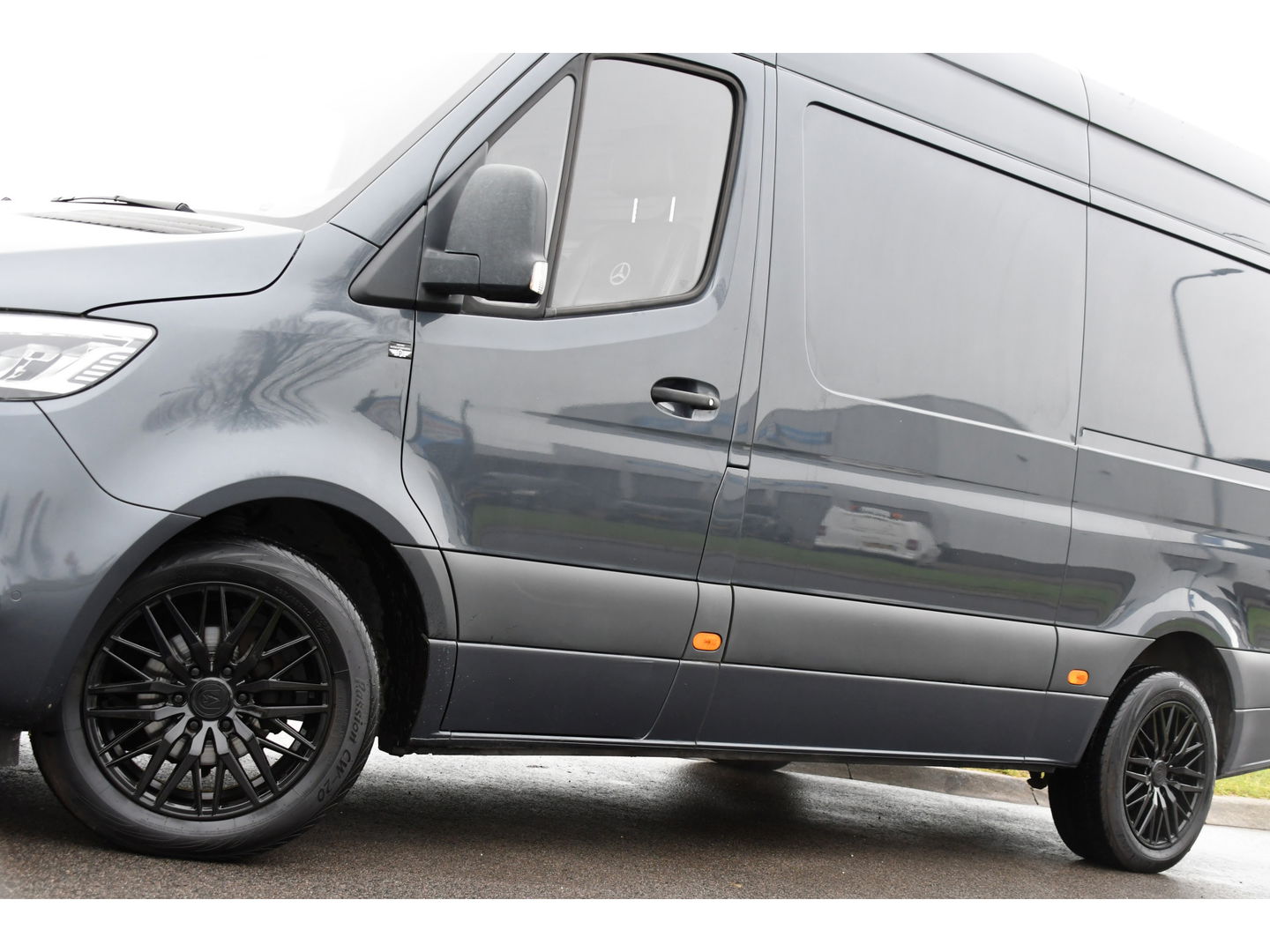 Mercedes-Benz Sprinter 317 1.9 CDI L2H2 RWD PB Edition Camera, Carplay, LED, Leder, Carplay, 170pk, 10,5'' Mbux, 3500kg, Trekhaak, Stoelverwarming, Automaat, Sensoren, Uniek!