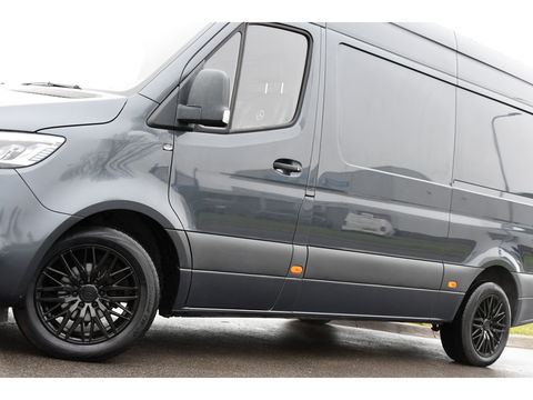 Mercedes-Benz Sprinter 317 1.9 CDI L2H2 RWD PB Edition Camera, Carplay, LED, Leder, Carplay, 170pk, 10,5'' Mbux, 3500kg, Trekhaak, Stoelverwarming, Automaat, Sensoren, Uniek!