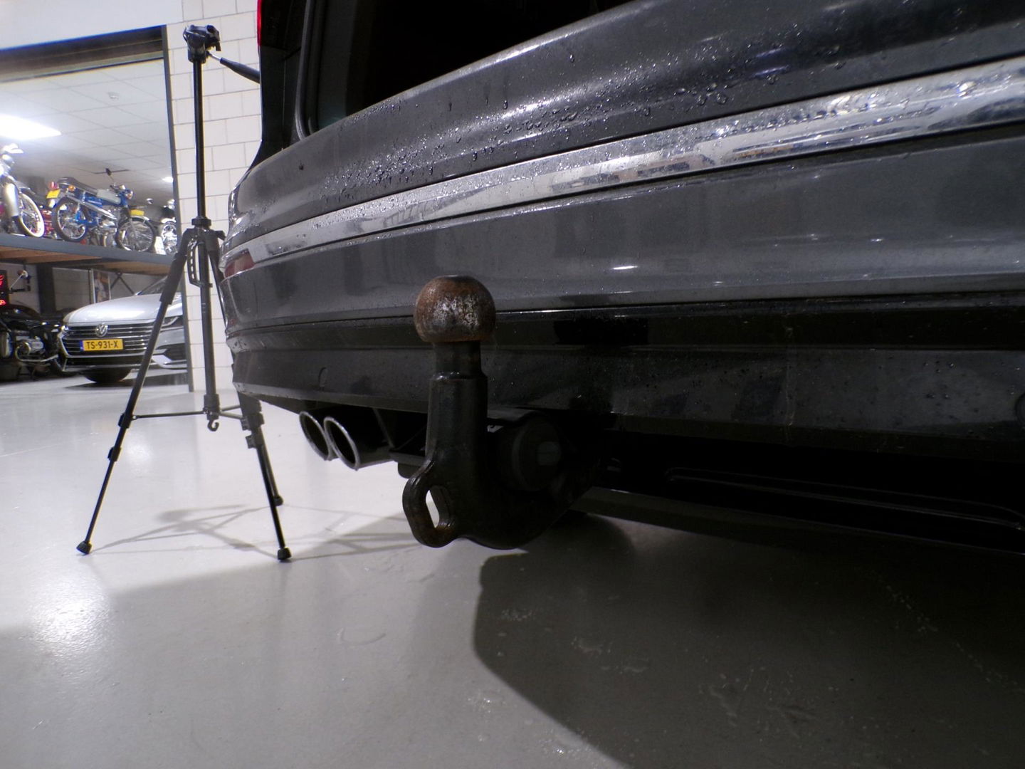 Volkswagen Tiguan 2.0 TSI DSG 4Motion Highline R-Line "Automaat" Pano Trekhaak Virtual Carplay Head-up Adaptive-cruise Blind-spot