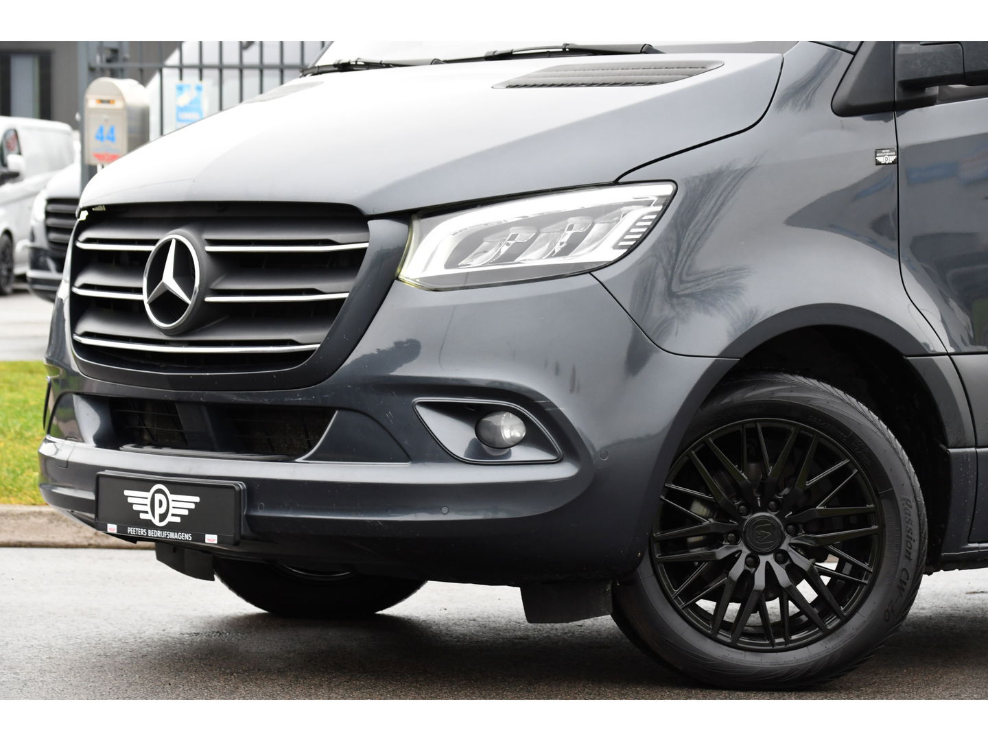 Mercedes-Benz Sprinter 317 1.9 CDI L2H2 RWD PB Edition Camera, Carplay, LED, Leder, Carplay, 170pk, 10,5'' Mbux, 3500kg, Trekhaak, Stoelverwarming, Automaat, Sensoren, Uniek!