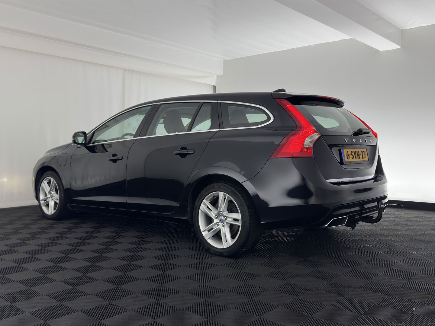 Volvo V60 2.4 D6 AWD Plug-In Hybrid Summum ( Plug-In ) Aut. * LUXURY-LEATHER | PREMIUM-SOUND-AUDIO | NAVI-FULLMAP | BI-XENON |  MEMORY-PACK | CRUISE | HEATED-SPORTSEATS | TOWBAR | 17"ALU*