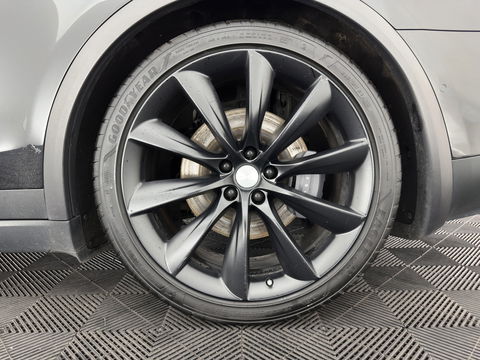 Tesla Model X 100D Black-Line AWD [ 3-Fase ] { SOH-86% } Aut. *PANO-WINDOW | AUTO-PILOT | VEGAN-LEATHER | NAVI-FULLMAP | FULL-LED | AIR-SUSPENSION | DIGI-COCKPIT | KEYLESS | DAB+ | HEATED-SPORTSEATS | PRIVACY-GLASS | TOPVIEW | TOWBAR | 22"ALU*