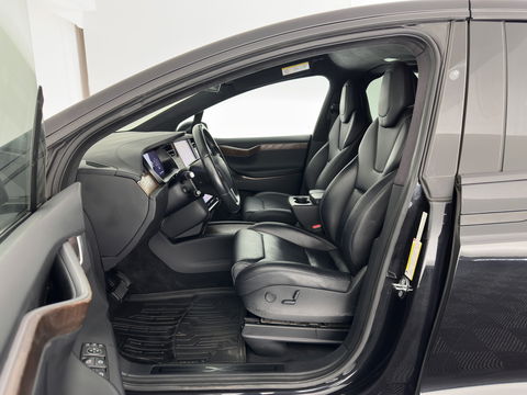 Tesla Model X 100D Black-Line AWD [ 3-Fase ] { SOH-86% } Aut. *PANO-WINDOW | AUTO-PILOT | VEGAN-LEATHER | NAVI-FULLMAP | FULL-LED | AIR-SUSPENSION | DIGI-COCKPIT | KEYLESS | DAB+ | HEATED-SPORTSEATS | PRIVACY-GLASS | TOPVIEW | TOWBAR | 22"ALU*
