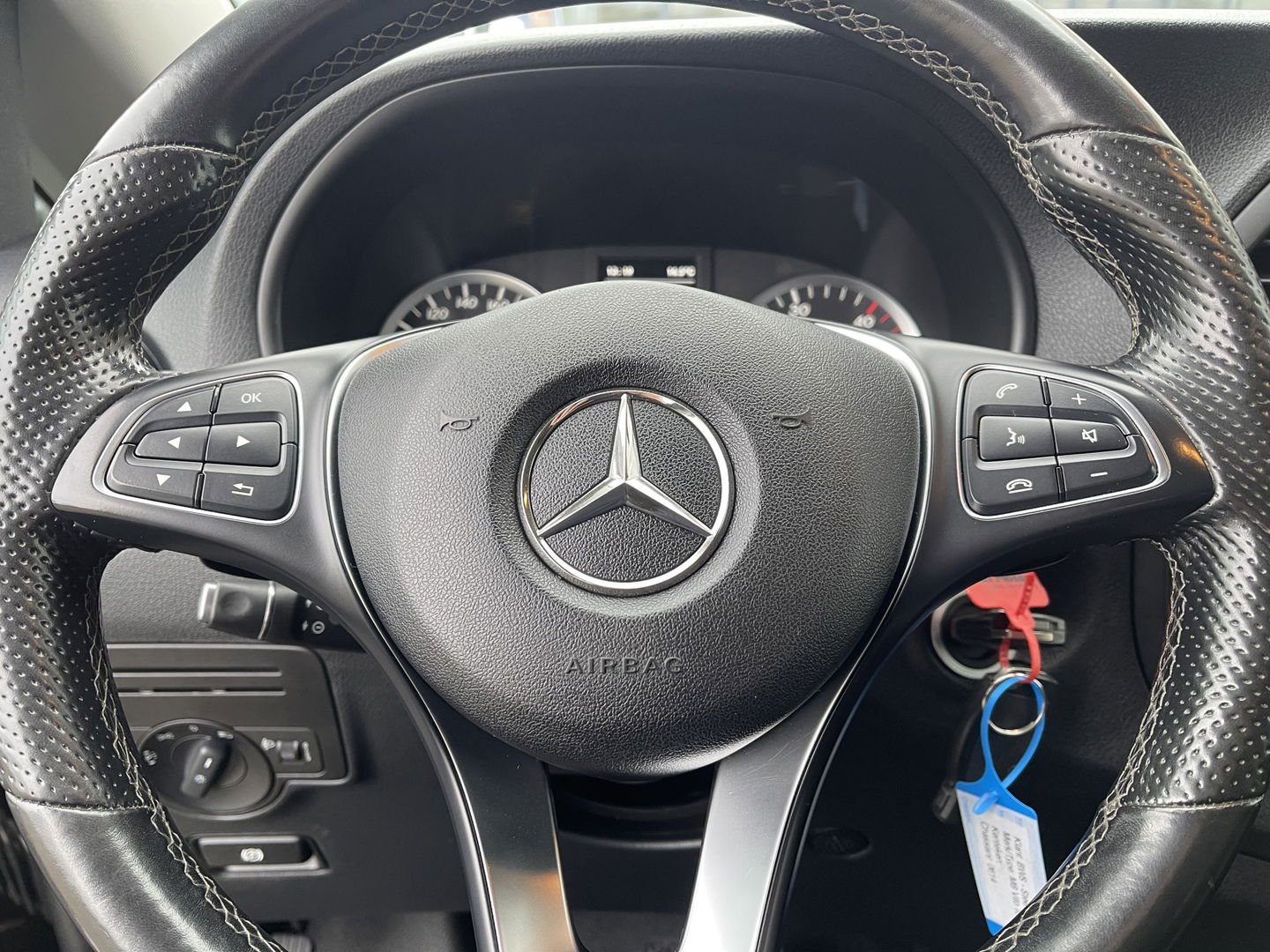 Mercedes-Benz Vito 114 CDI automaat Extra Lang L3 DC 6 persoons Tourer / vaste prijs rijklaar € 27.950 marge / lease vanaf € 456 / airco / cruise / navigatie / camera / dubbele schuifdeur !