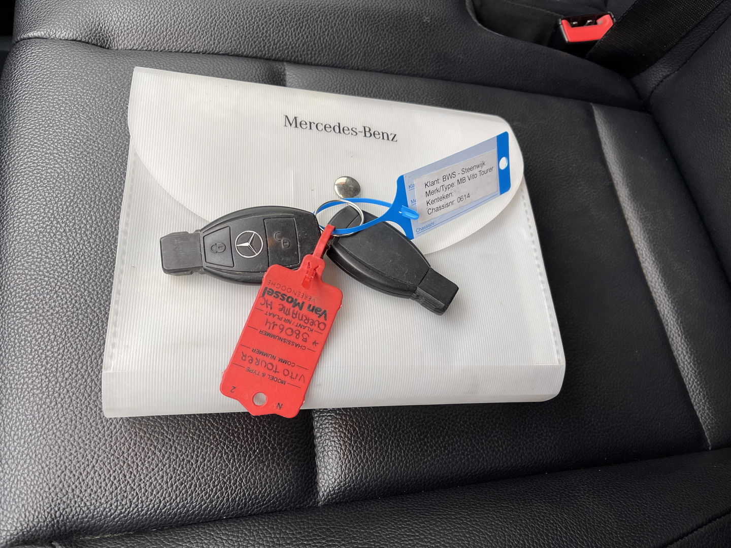 Mercedes-Benz Vito 114 CDI automaat Extra Lang L3 DC 6 persoons Tourer / vaste prijs rijklaar € 27.950 marge / lease vanaf € 456 / airco / cruise / navigatie / camera / dubbele schuifdeur !