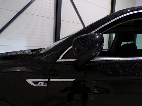 Volkswagen Tiguan 1.4 TSI ACT 150PK R-Line Connected Series "Origineel NL!" Pano Full-LED Apple-carplay Stoelverwarming Massage