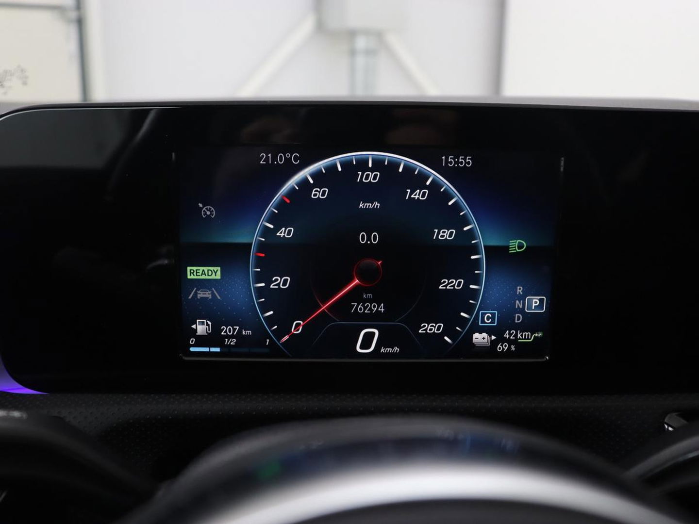 Mercedes-Benz CLA-Klasse 250e AMG Line | Stoelverwarming | Carplay | Trekhaak | Leder/Alcantara | Navigatie | Full LED | Park Assist | Sfeerverlichting | Climate control | Cruise control | PHEV | Plug In