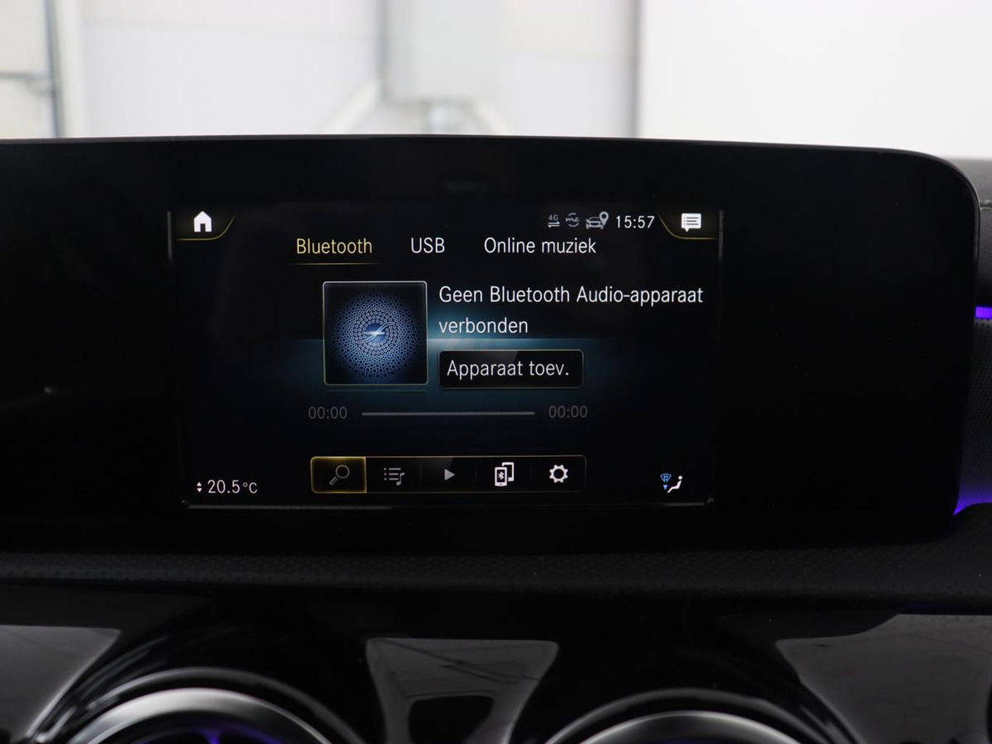 Mercedes-Benz CLA-Klasse 250e AMG Line | Stoelverwarming | Carplay | Trekhaak | Leder/Alcantara | Navigatie | Full LED | Park Assist | Sfeerverlichting | Climate control | Cruise control | PHEV | Plug In