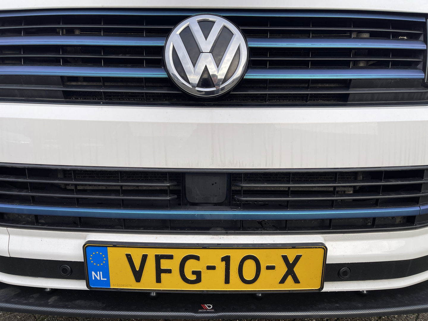 Volkswagen Transporter 2.0 TDI 150pk automaat L2H1 DC 5 persoons Highline / vaste prijs rijklaar € 34.950 ex btw / lease vanaf € 570 / lederen bekleding / adaptive cruise / airco / navigatie / euro 6 / bpm vrij !