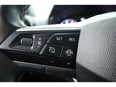 SEAT Arona 1.0 TSI Xperience | Stoelverw. | Keyless | Cruise | Apple CarPlay & Android Auto | LED