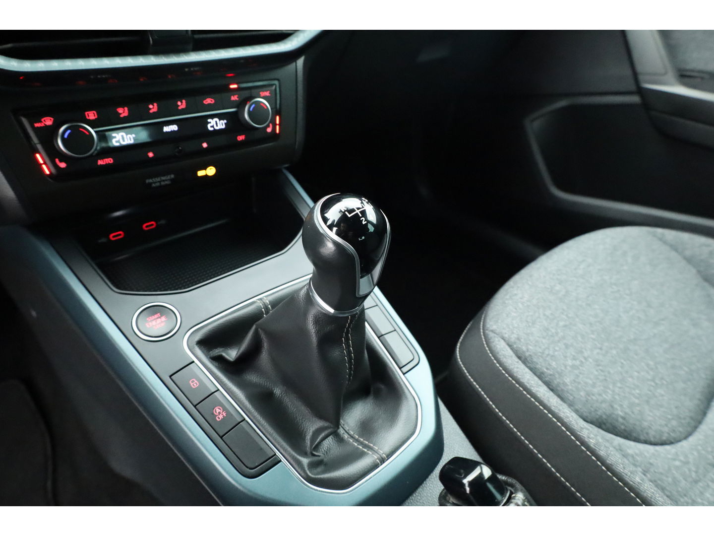 SEAT Arona 1.0 TSI Xperience | Stoelverw. | Keyless | Cruise | Apple CarPlay & Android Auto | LED