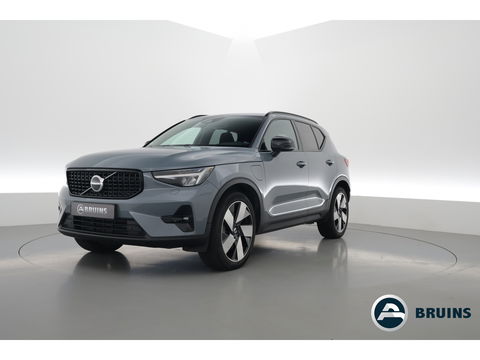 Volvo XC40 1.5 T5 Plug-in hybrid Plus Dark Facelift | Trekhaak elek. | 20 inch | elek. Sportstoelen | H&K Audio |