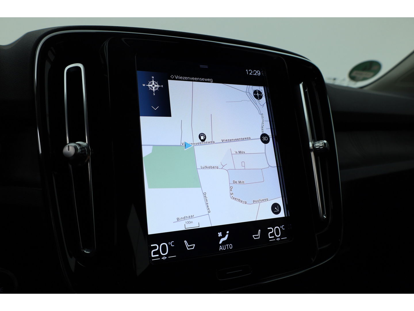 Volvo XC40 1.5 T4 Plug-in hybrid Plus Bright Facelift | Leer  | Elek. stoelen | H&K Audio | Adap. cruise | stoel + stuurverwa. |