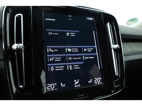 Volvo XC40 1.5 T4 Plug-in hybrid Plus Bright Facelift | Leer  | Elek. stoelen | H&K Audio | Adap. cruise | stoel + stuurverwa. |