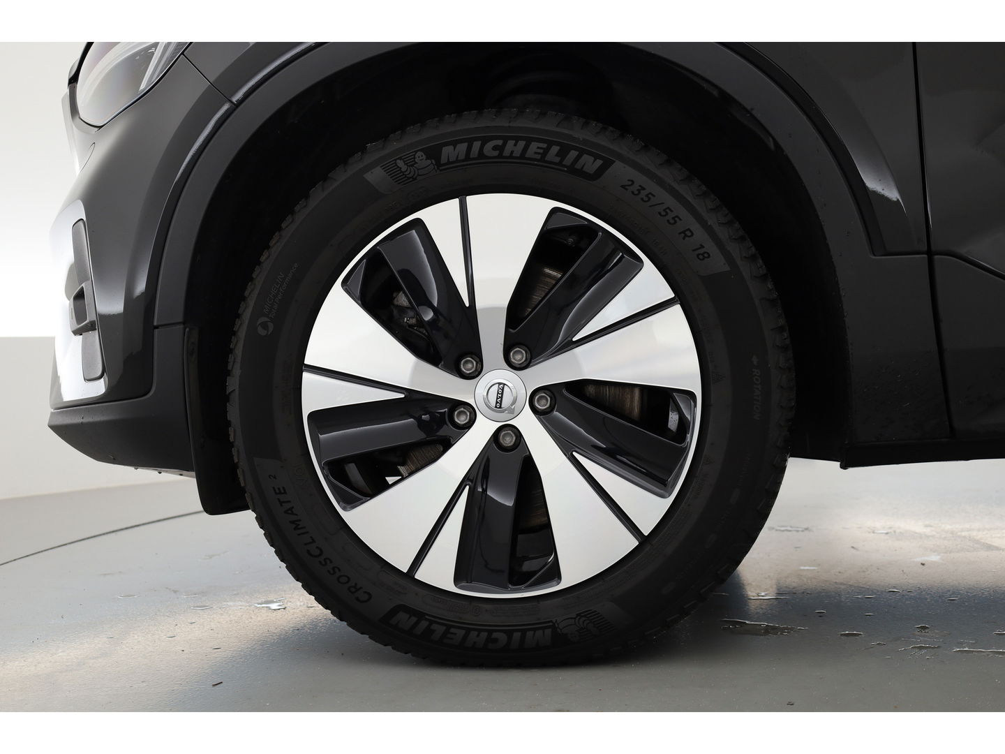 Volvo XC40 1.5 T4 Plug-in hybrid Plus Bright Facelift | Leer  | Elek. stoelen | H&K Audio | Adap. cruise | stoel + stuurverwa. |