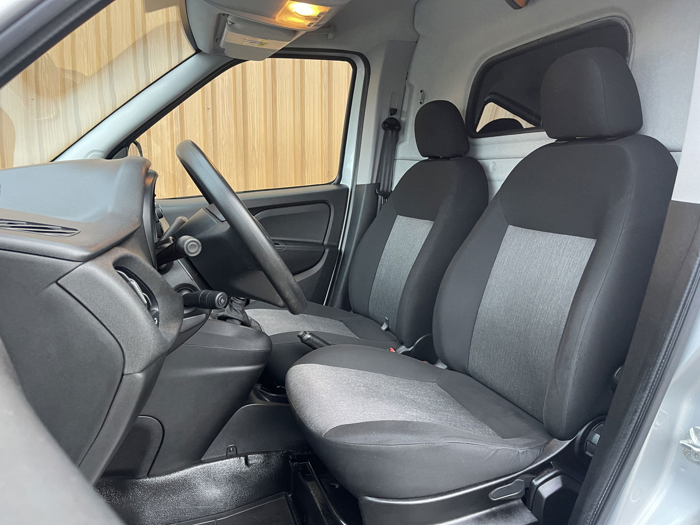 Fiat Doblò 1.3 MJ L1 | Ex. BTW | Trekhaak | | Navigatie | Airconditioning | Cruise Control | Bluetooth | DAB | Multifunctioneel Stuurwiel | Elektrische Spiegels | Elektrische Ramen |