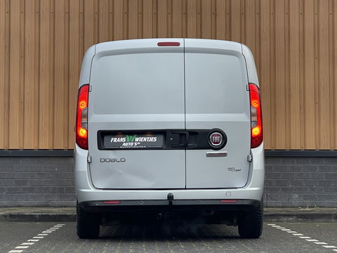 Fiat Doblò 1.3 MJ L1 | Ex. BTW | Trekhaak | | Navigatie | Airconditioning | Cruise Control | Bluetooth | DAB | Multifunctioneel Stuurwiel | Elektrische Spiegels | Elektrische Ramen |