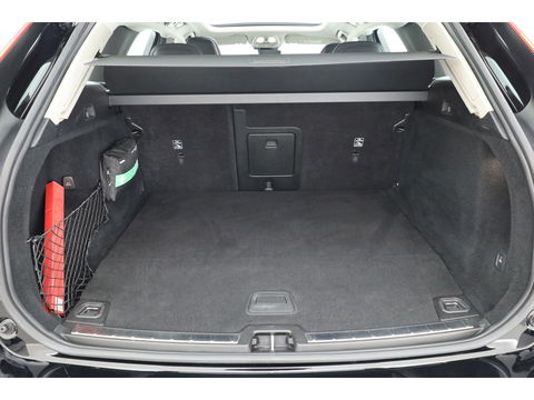 Volvo XC60 2.0 T6 Plug-in hybrid AWD Inscription Long Range | Massage | Head-up | Stoelventi. | Trekhaak | H&K audio |