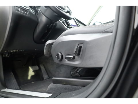 Volvo XC60 2.0 T6 Plug-in hybrid AWD Inscription Long Range | Massage | Head-up | Stoelventi. | Trekhaak | H&K audio |