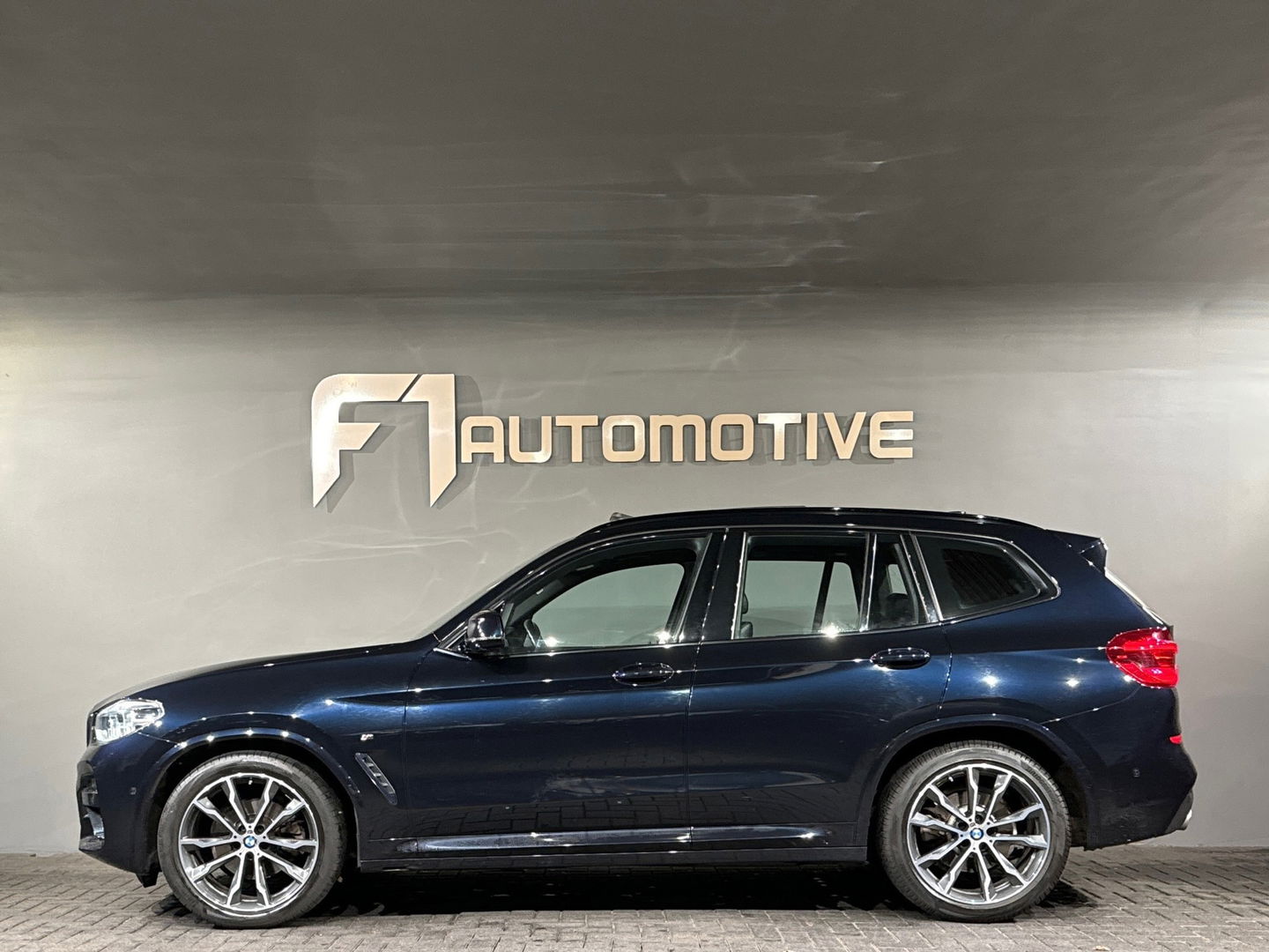 BMW X3 SDrive20i M Sport Pano|Leer|Sfeer|Trekhaak|NL Auto