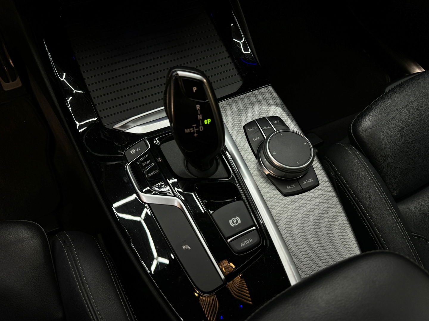 BMW X3 SDrive20i M Sport Pano|Leer|Sfeer|Trekhaak|NL Auto