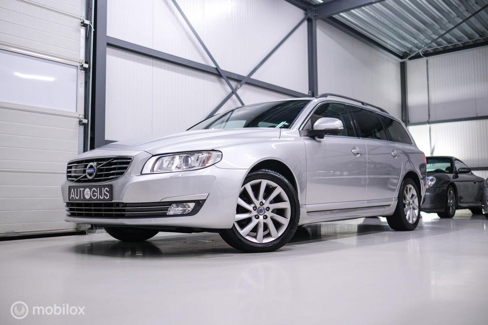 Volvo V70 2.0 D4 Summum | Adaptive | Blis | Schuifdak | Trekhaak | Dealer onderhouden | Leder | Memory | Lane assist |