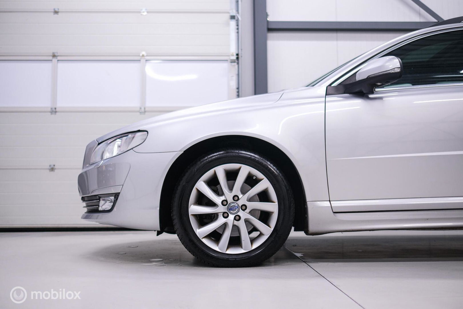 Volvo V70 2.0 D4 Summum | Adaptive | Blis | Schuifdak | Trekhaak | Dealer onderhouden | Leder | Memory | Lane assist |