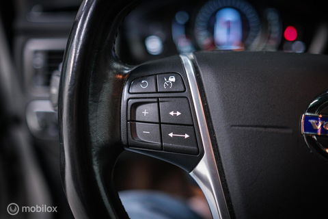 Volvo V70 2.0 D4 Summum | Adaptive | Blis | Schuifdak | Trekhaak | Dealer onderhouden | Leder | Memory | Lane assist |