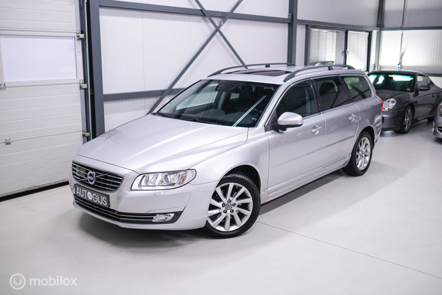 Volvo V70 2.0 D4 Summum | Adaptive | Blis | Schuifdak | Trekhaak | Dealer onderhouden | Leder | Memory | Lane assist |