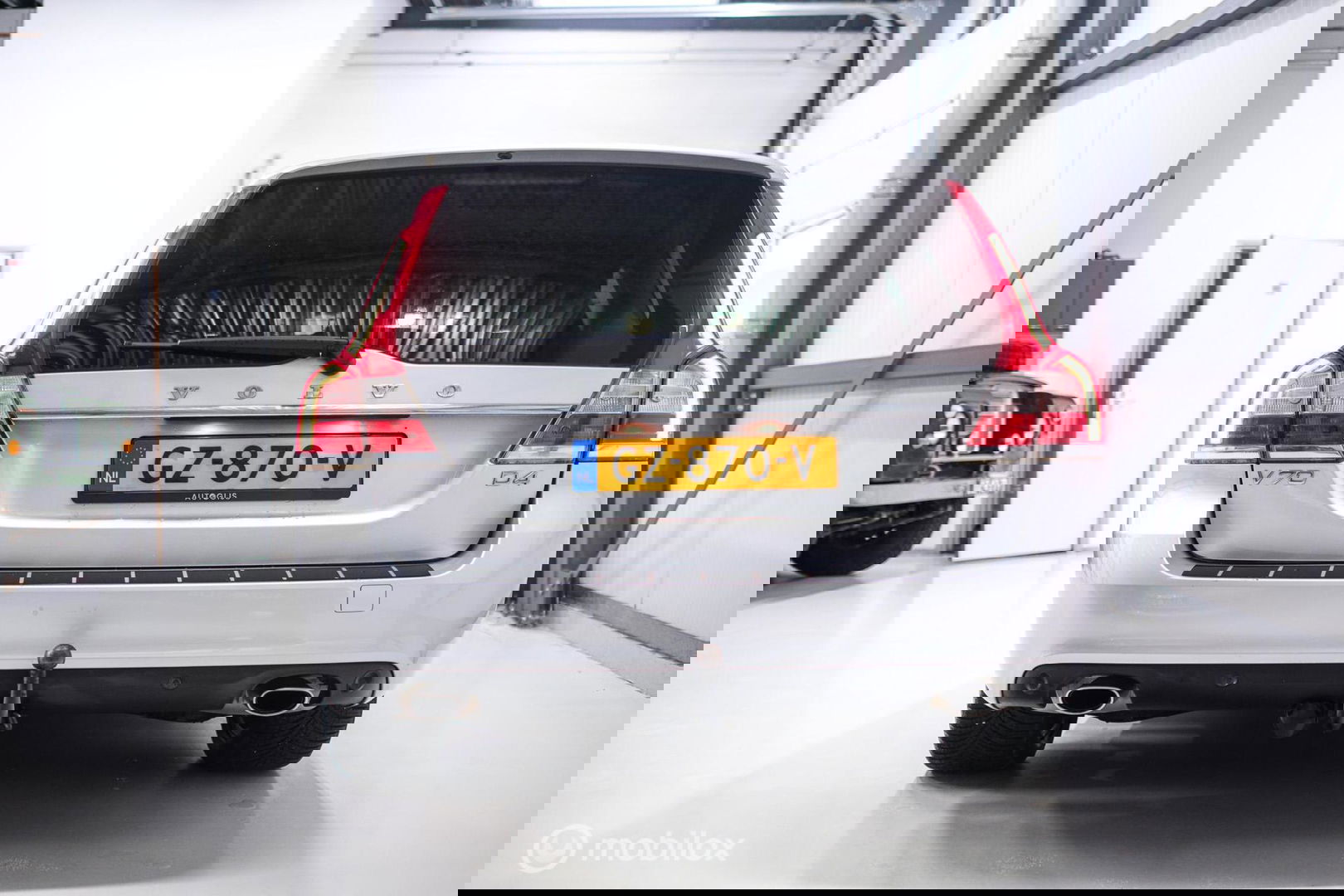 Volvo V70 2.0 D4 Summum | Adaptive | Blis | Schuifdak | Trekhaak | Dealer onderhouden | Leder | Memory | Lane assist |