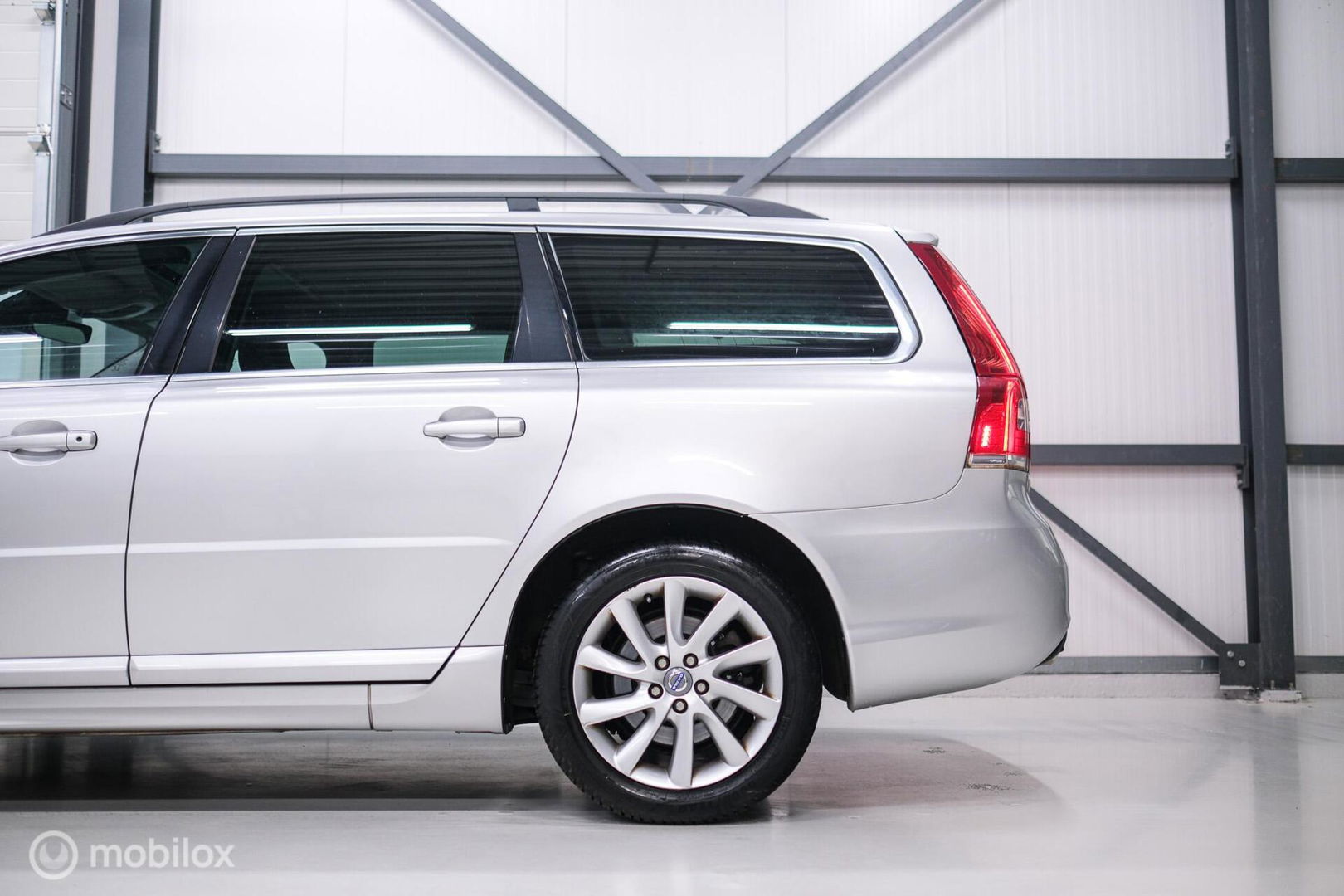 Volvo V70 2.0 D4 Summum | Adaptive | Blis | Schuifdak | Trekhaak | Dealer onderhouden | Leder | Memory | Lane assist |