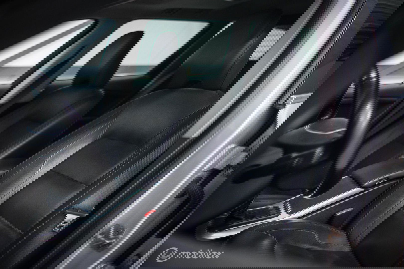 Volvo V70 2.0 D4 Summum | Adaptive | Blis | Schuifdak | Trekhaak | Dealer onderhouden | Leder | Memory | Lane assist |